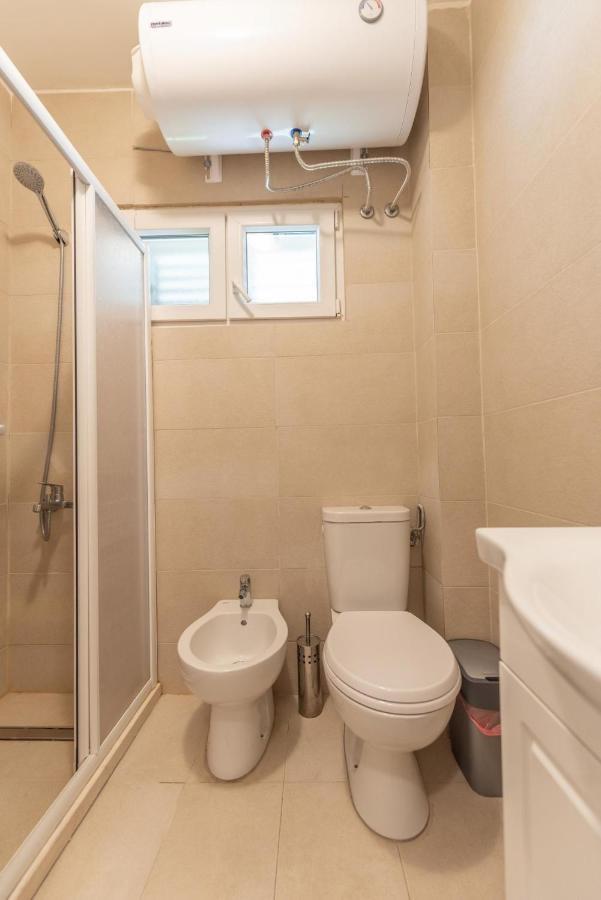 Ioannis Apartments ティヴァト エクステリア 写真