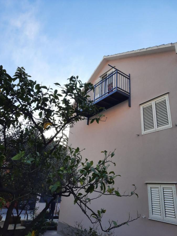 Ioannis Apartments ティヴァト エクステリア 写真