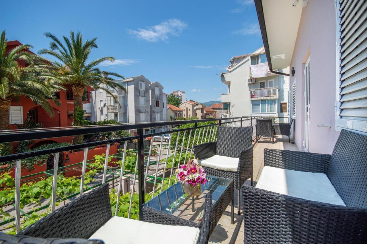 Ioannis Apartments ティヴァト エクステリア 写真