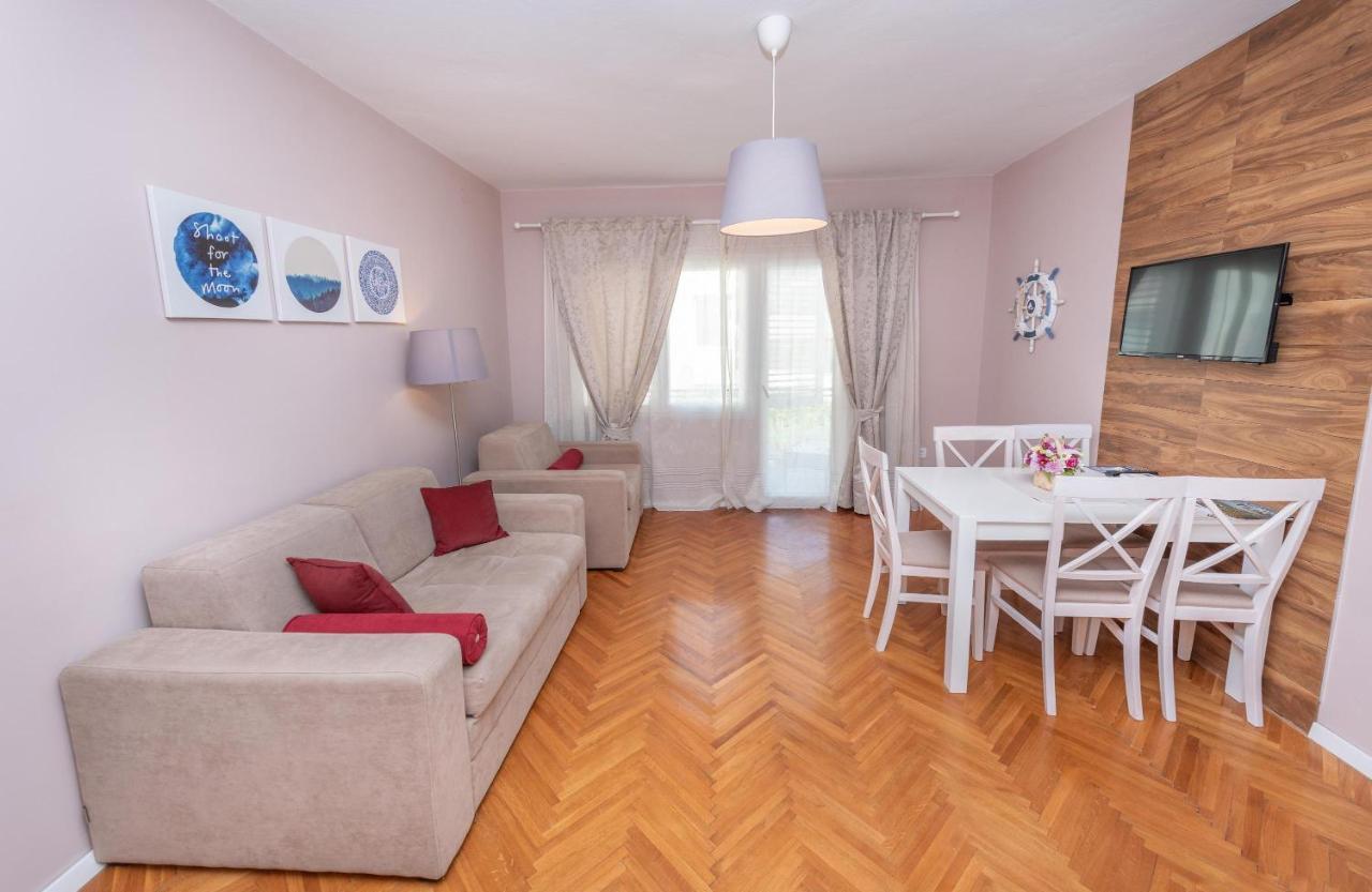 Ioannis Apartments ティヴァト エクステリア 写真